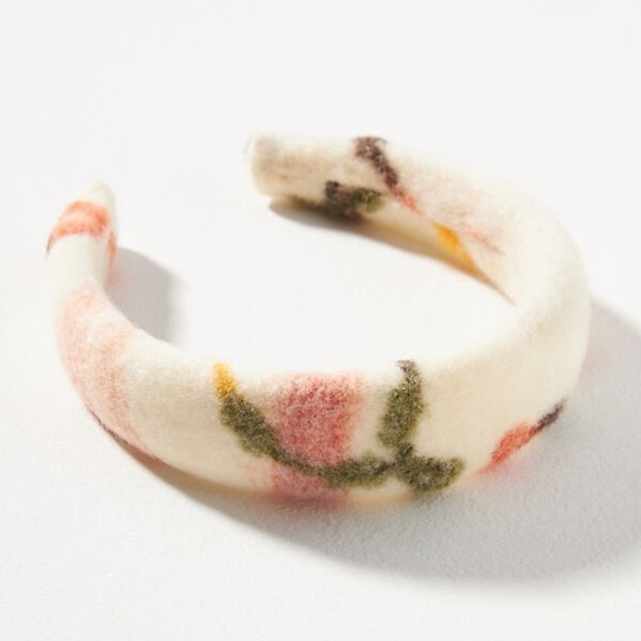 Anthropologie Accessories - NWT Anthropologie Cozy Felted Floral Headband